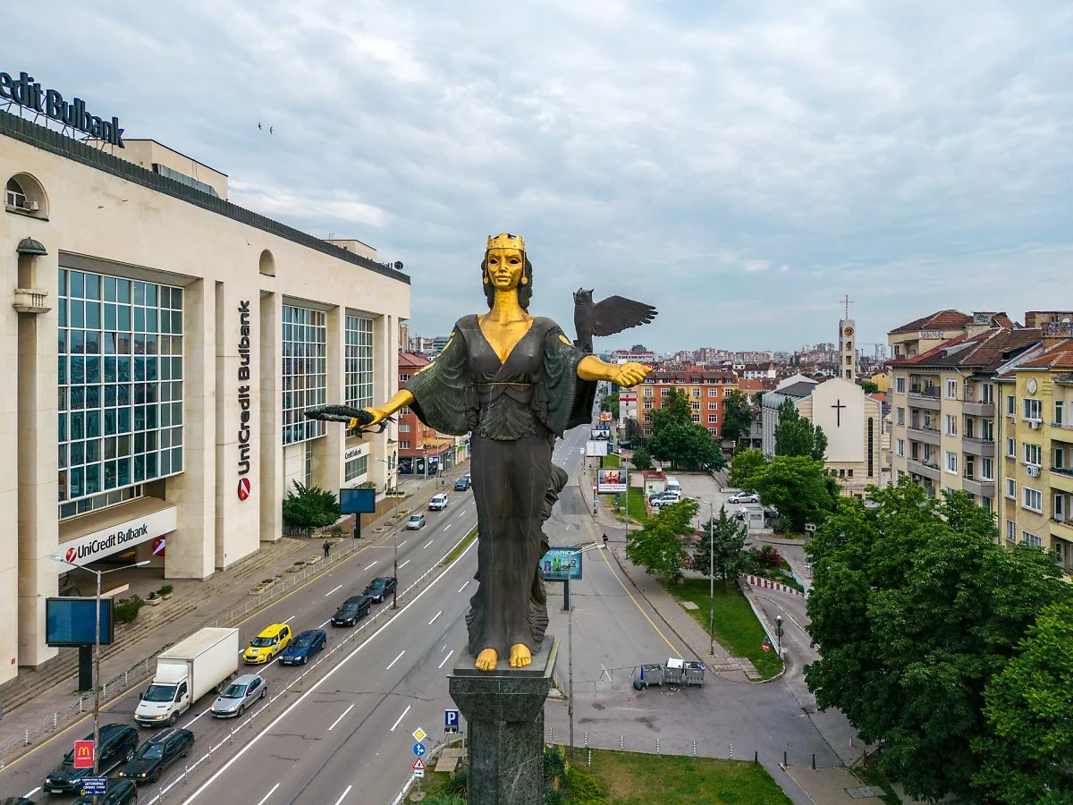 %EC%86%8C%ED%94%BC%EC%95%84_%EC%97%AC%EC%8B%A0%EC%83%81.jpg?type=w1200