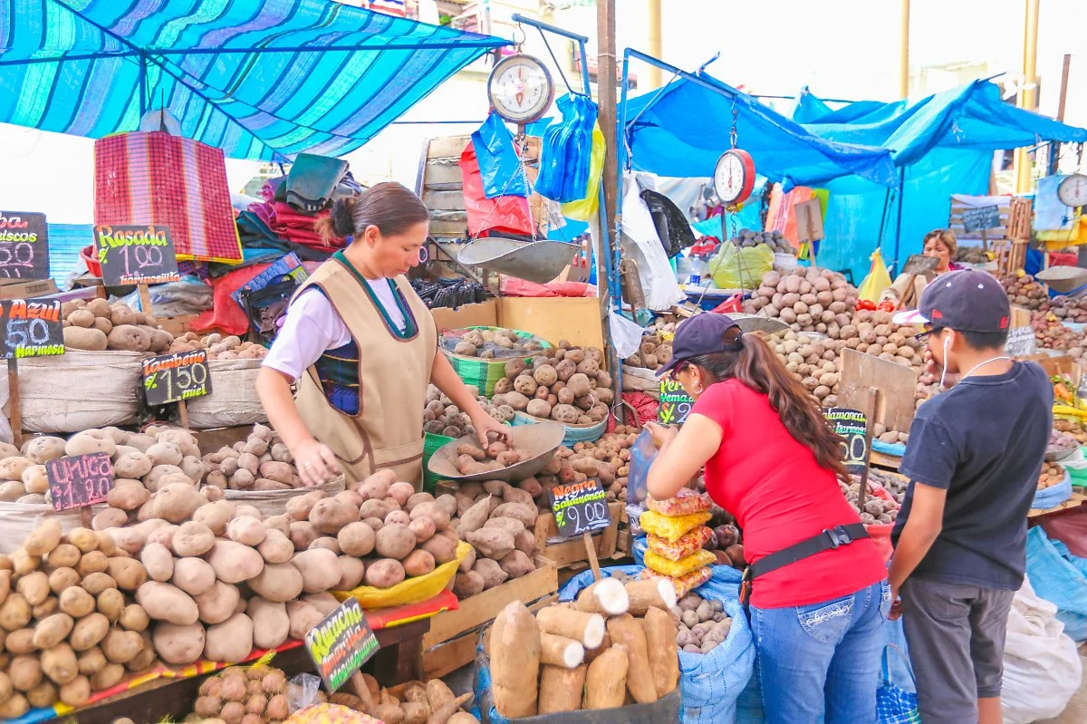 %EC%82%B0%EC%B9%B4%EB%B0%80%EB%A1%9C_%EC%8B%9C%EC%9E%A5_%282%29.jpg?type=w1200