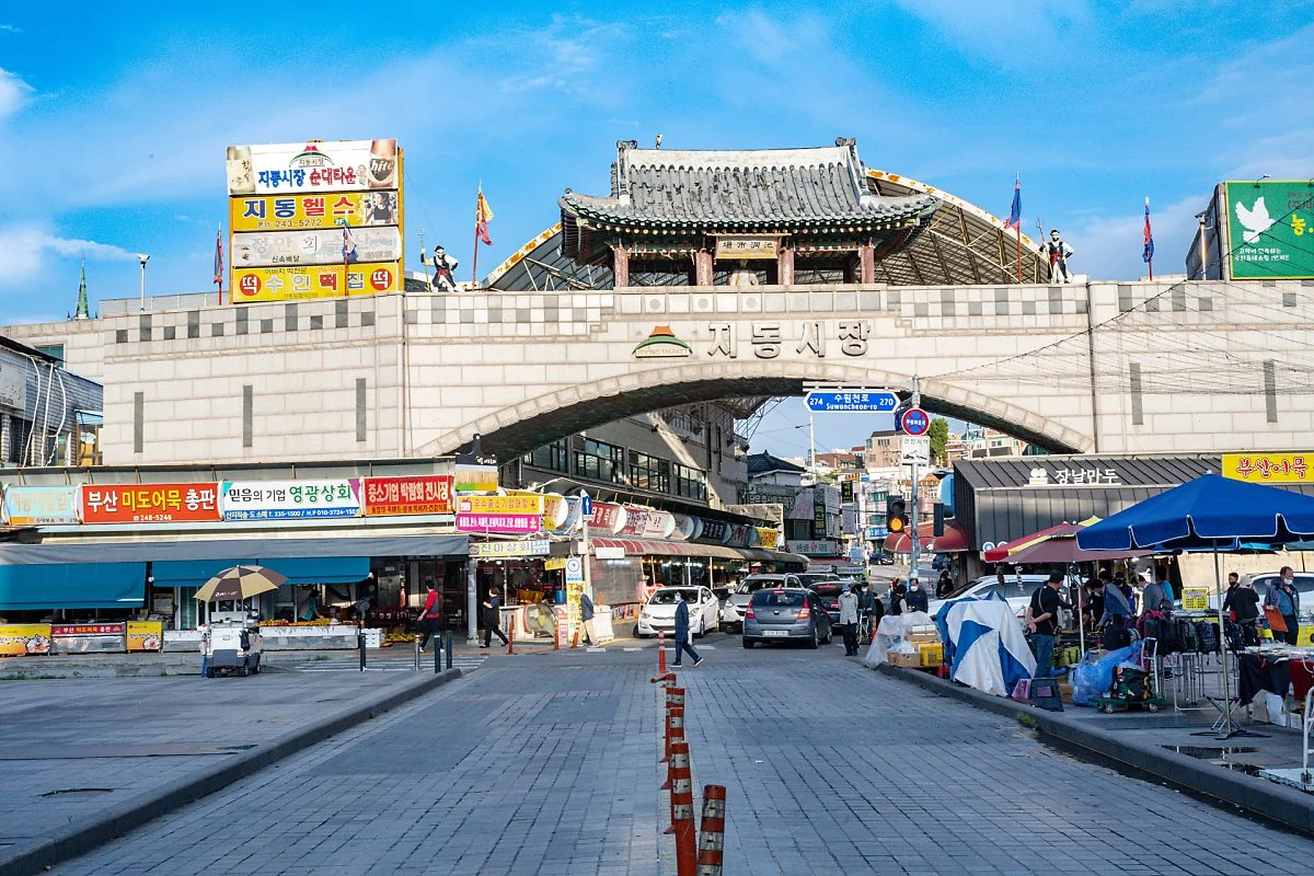 %EC%88%98%EC%9B%90_%EB%82%A8%EB%AC%B8%EC%8B%9C%EC%9E%A5_%281%29_%EC%A7%80%EB%8F%99%EC%8B%9C%EC%9E%A5.jpg?type=w1200