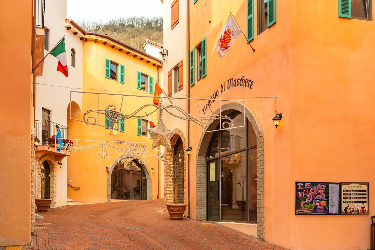 %ED%94%BC%EB%85%B8%ED%82%A4%EC%98%A4%EB%A7%88%EC%9D%84_004.jpg?type=w1200