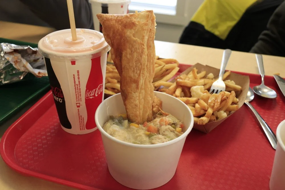 7-2.Snacks_at_Grand_Manitou.JPG?type=w1200