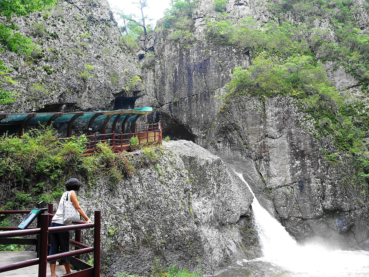 %EC%9A%A9%EC%B6%94%ED%98%91%EA%B3%A1%EB%AA%A8%EC%8A%B5.jpg?type=w1200