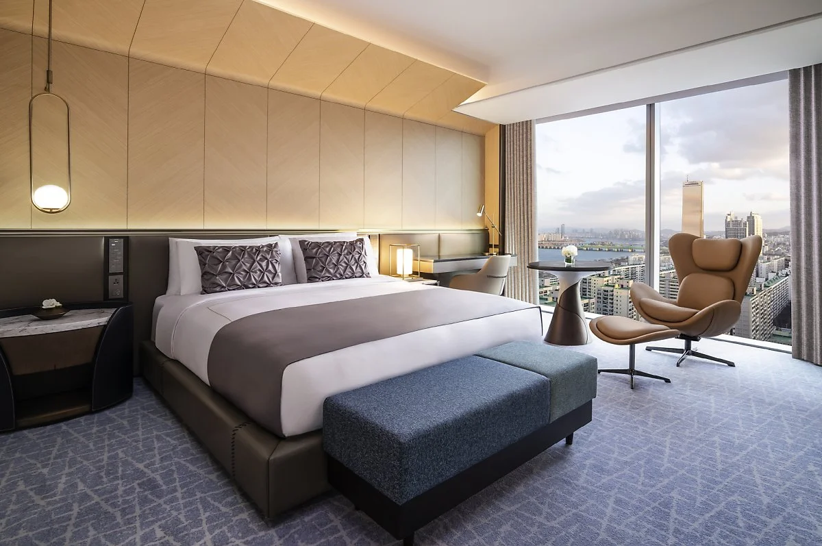 Fairmont_Ambassador_Seoul_S_Suite_Room.jpg?type=w1200