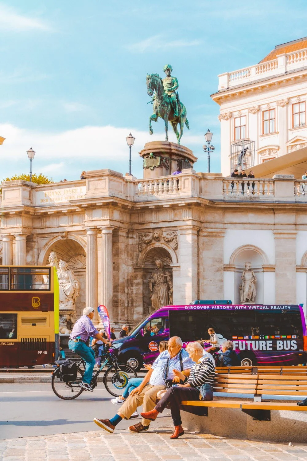 %EB%B9%84%EC%97%94%EB%82%98_%EC%8B%9C%EB%82%B4_%284%29.jpg?type=w1200