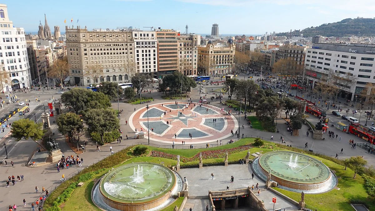 1%EA%B9%8C%ED%83%88%EB%A3%A8%EB%83%90_%EA%B4%91%EC%9E%A5_%EC%A0%84%EA%B2%BD.jpg?type=w1200