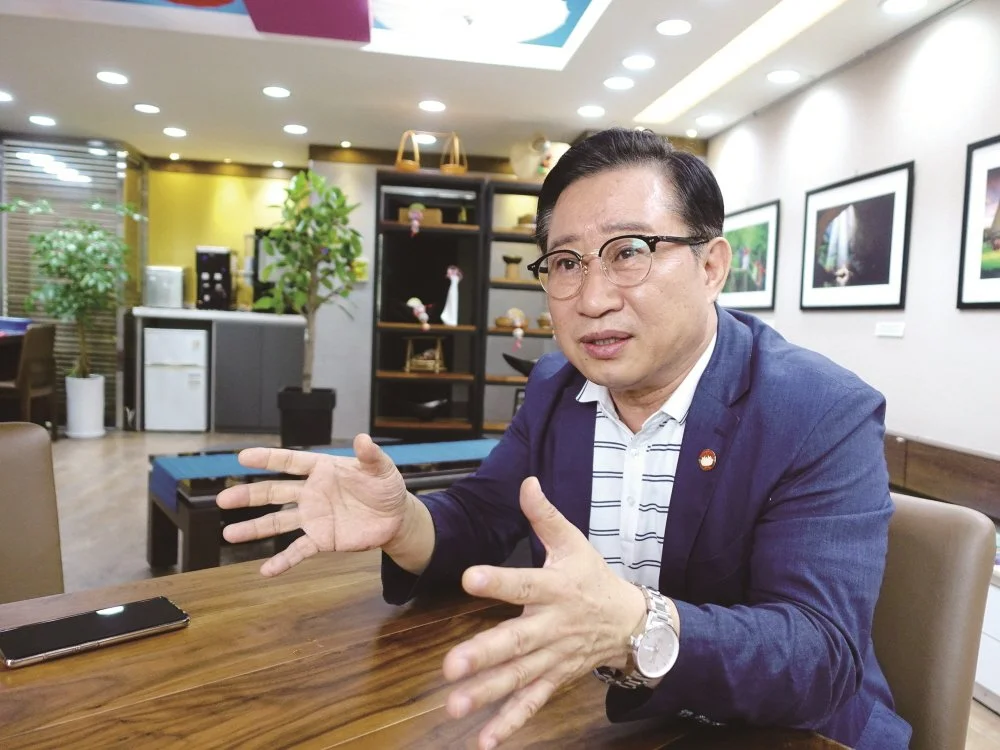 %EB%A6%AC%EC%93%B0%EC%97%89%EC%B9%B8_%EC%A3%BC%ED%95%9C%EB%B2%A0%ED%8A%B8%EB%82%A8%EA%B4%80%EA%B4%91%EC%B2%AD%EB%8C%80%ED%91%9C%EB%B6%80_%EA%B4%80%EA%B4%91%EB%8C%80%EC%82%AC_%E2%96%A1travie.JPG?type=w1200