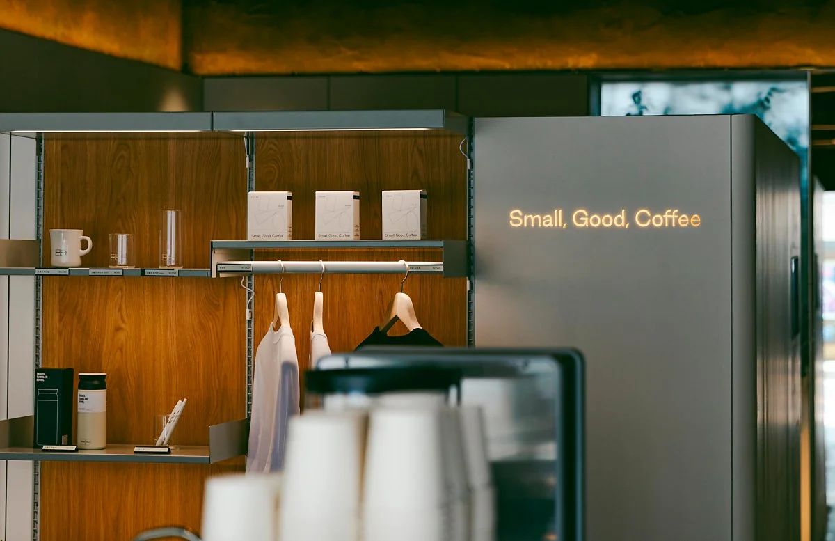 d_%EC%8A%A4%EB%AA%B0%EA%B5%BF%EC%BB%A4%ED%94%BC_%EC%A0%84%ED%8F%AC%EC%A0%90_1.jpg?type=w1200