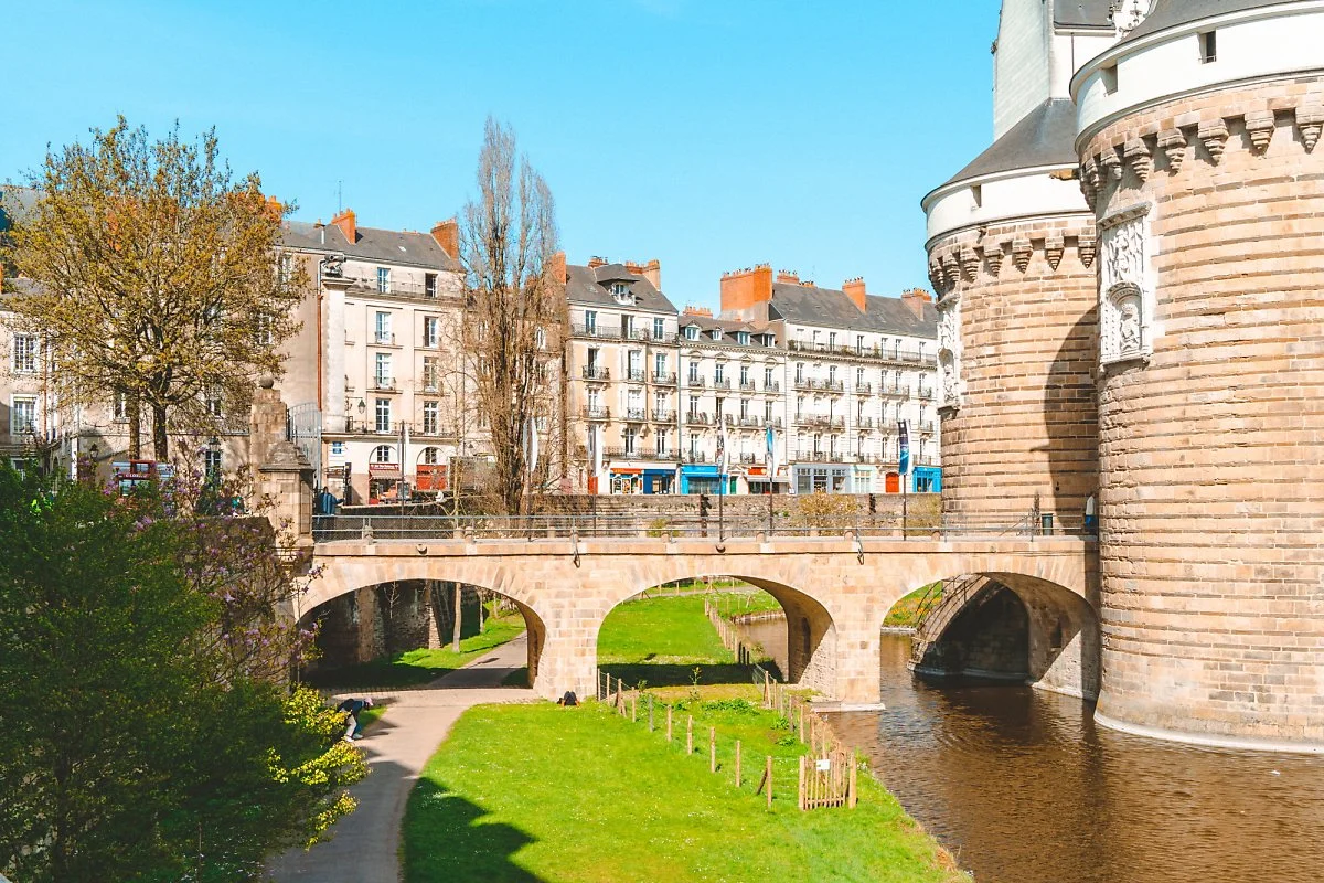 %EB%B8%8C%EB%A5%B4%ED%83%80%EB%89%B4_%EA%B3%B5%EC%9E%91_%EC%84%B1_%283%29.jpg?type=w1200