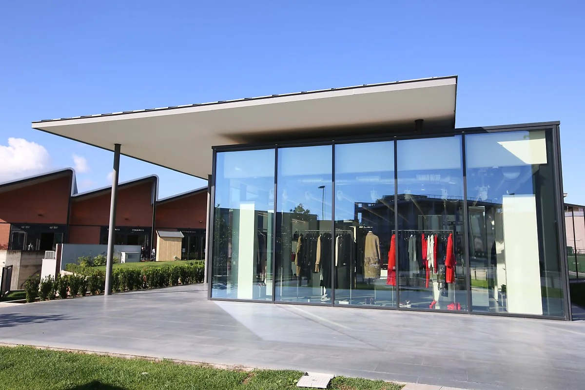 %EB%8D%94_%EB%AA%B0_%EC%95%84%EC%9A%B8%EB%A0%9B_1.jpg?type=w1200