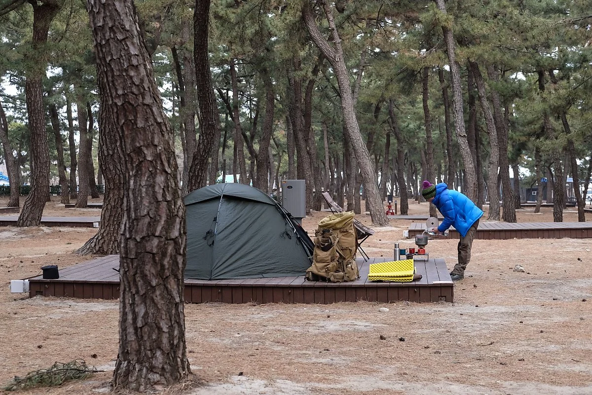 %EC%BA%A0%ED%95%91%ED%95%98%EB%8A%94_%EC%82%AC%EB%9E%8C%EB%93%A4_%281%29.jpg?type=w1200