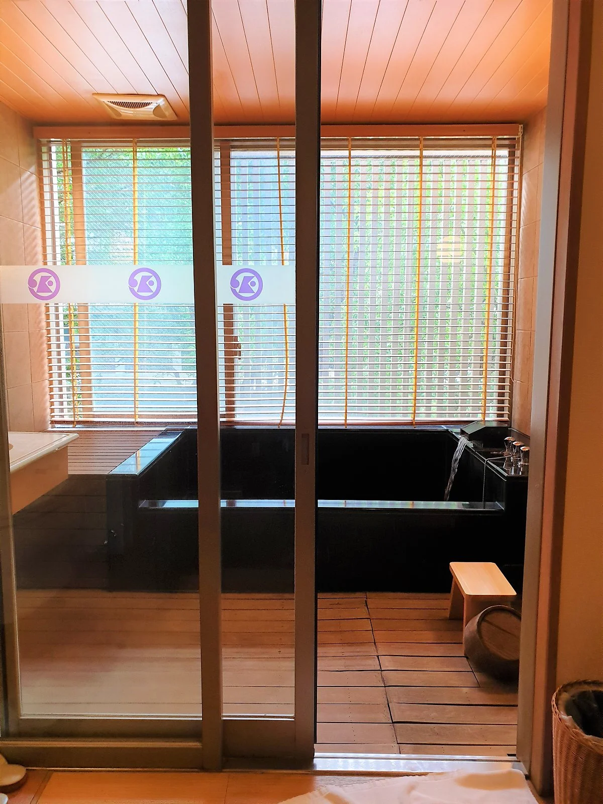 02%EB%9E%98%EB%94%94%EC%97%84_%EC%B9%B4%EC%95%84%EC%95%BC_%282%29.jpg?type=w1200