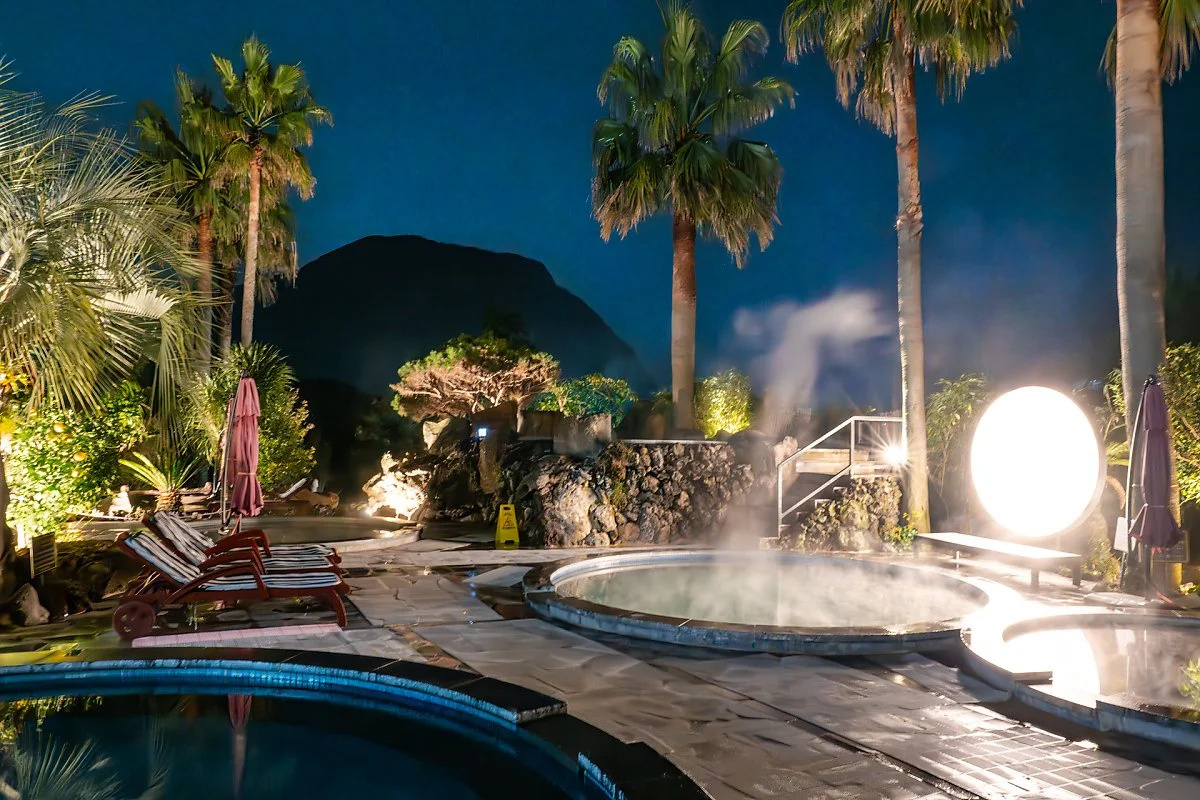 2_%EB%85%B8%EC%B2%9C%ED%83%95_%EC%A0%80_%EB%A9%80%EB%A6%AC_%EC%82%B0%EB%B0%A9%EC%82%B0%EC%9D%B4_%EC%96%B4%EB%91%91%ED%9E%88_%EB%B3%B4%EC%9D%B8%EB%8B%A4.jpg?type=w1200