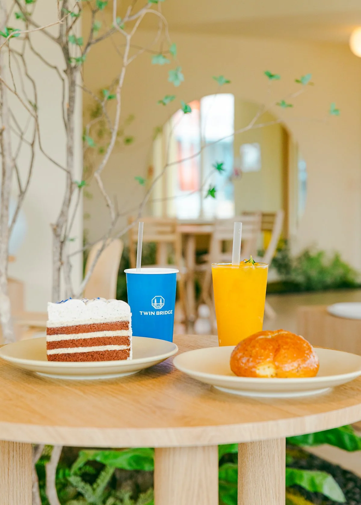 %ED%8A%B8%EC%9C%88%EB%B8%8C%EB%A6%BF%EC%A7%80%281%29.jpg?type=w1200