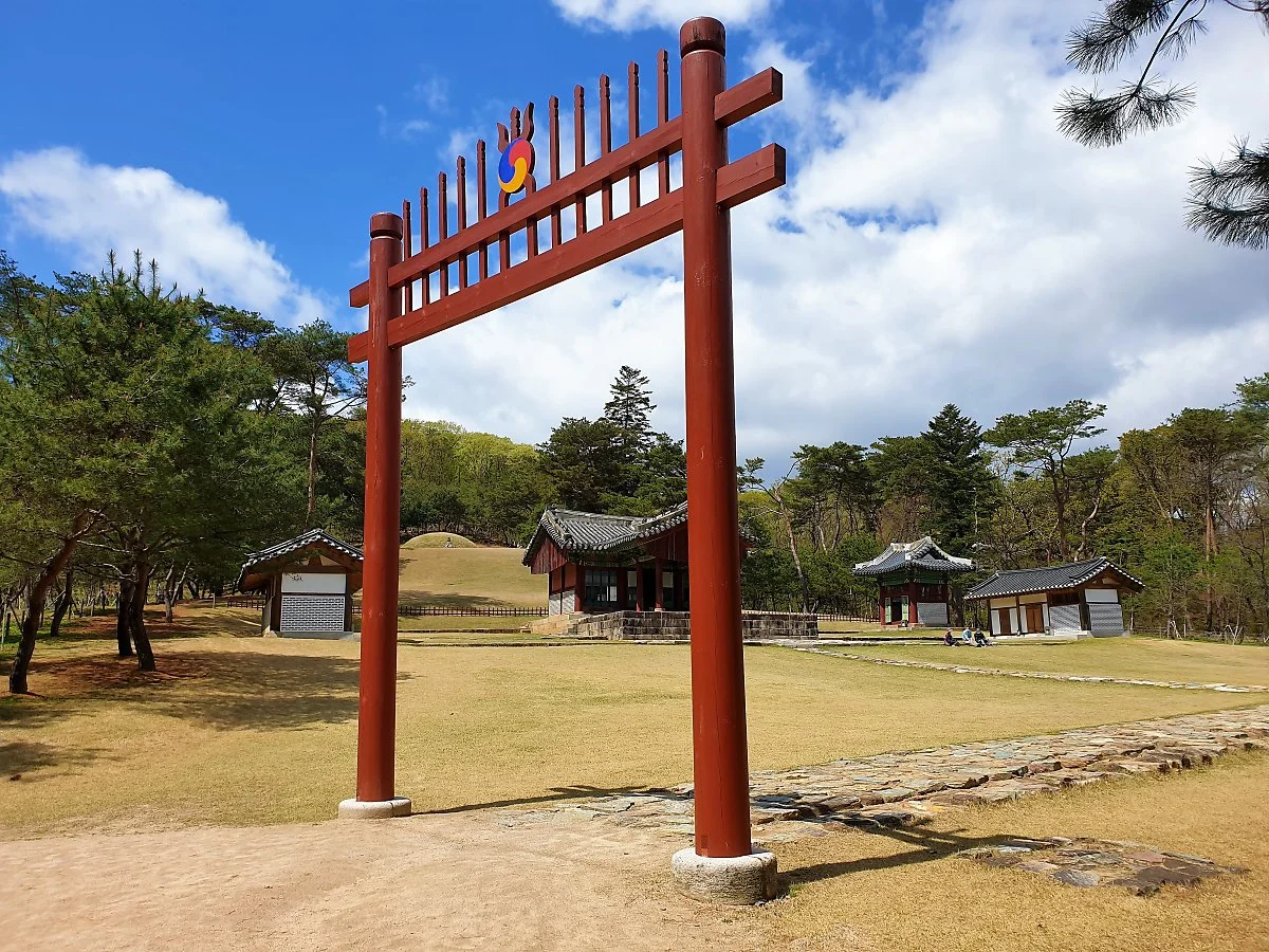 01%ED%8C%8C%EC%A3%BC%EC%82%BC%EB%A6%89_%282%29.jpg?type=w1200