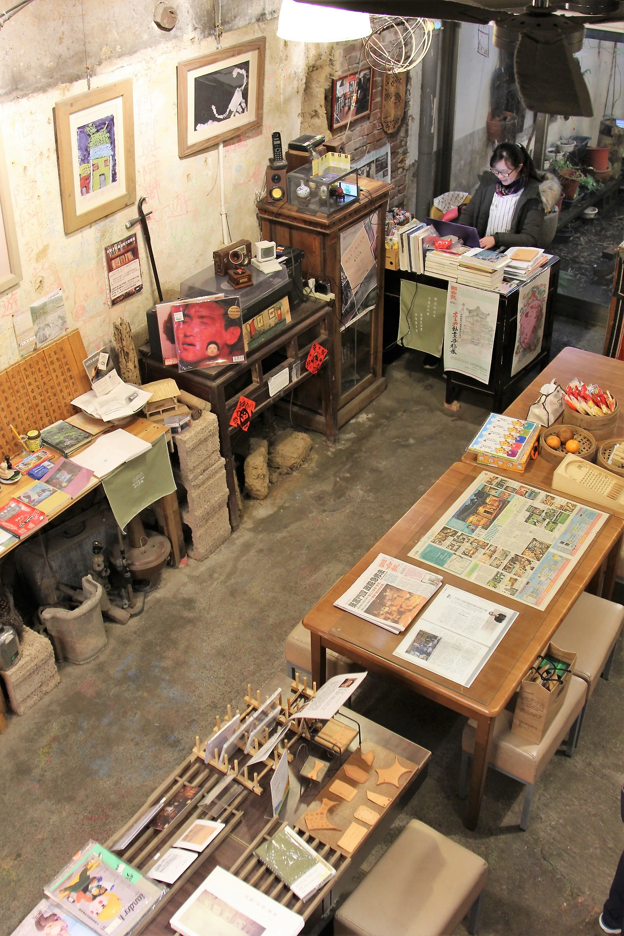 02유기서점 (2).JPG