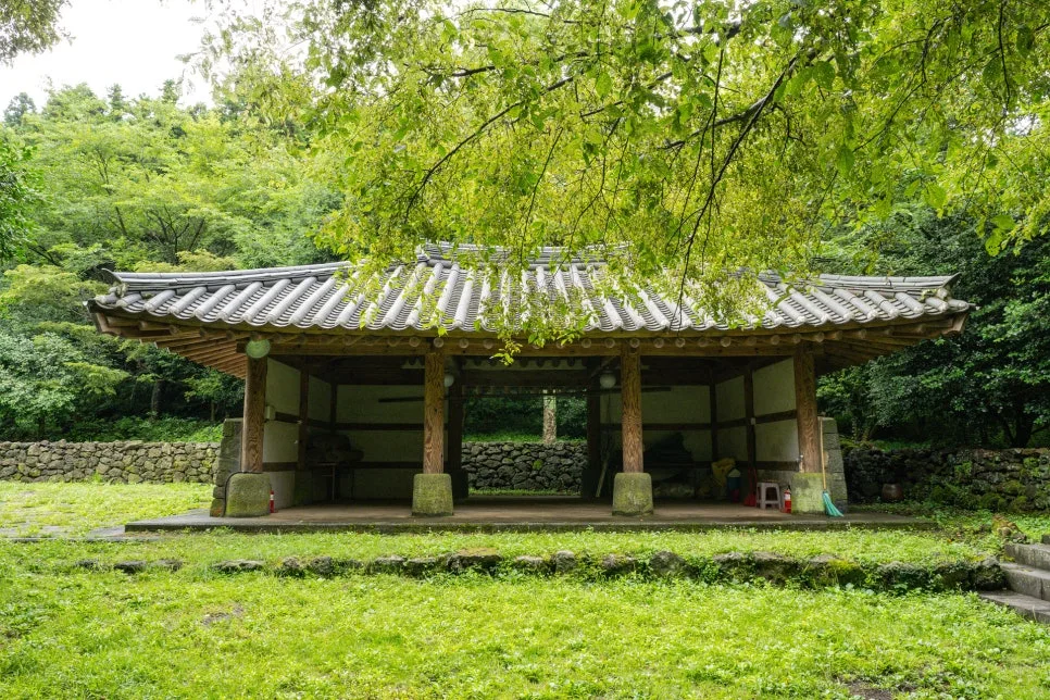 12_%EC%86%A1%EB%8B%B9_%EB%B3%B8%ED%96%A5%EB%8B%B9%EC%9D%80_%EC%A0%9C%EC%A3%BC_%EC%8B%A0%EB%8B%B9%EC%9D%98_%EB%B6%88%ED%9C%98%EA%B3%B5%EC%9D%B4%EB%8B%A4.jpg?type=w966