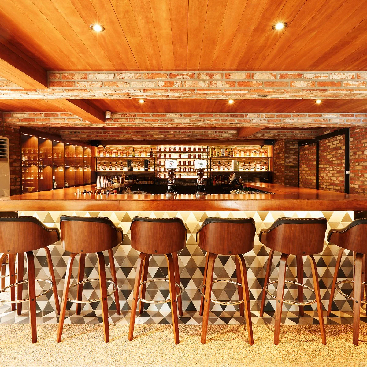 %EC%98%A4%EC%BC%84%ED%86%A0%EC%85%98_%ED%8A%B8%EB%9E%98%EB%B9%84_%EC%B2%BC%EC%8B%9C%EC%8A%A4%ED%95%98%EC%9D%B4%EB%B3%BC_%EB%82%B4%EB%B6%80%EC%A0%84%EA%B2%BD%EC%BB%B7.jpg?type=w1200