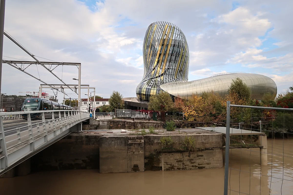 %EC%8B%9C%ED%85%8C_%EB%92%A4_%EB%B1%85_%EC%99%B8%EA%B4%80.jpg?type=w1200