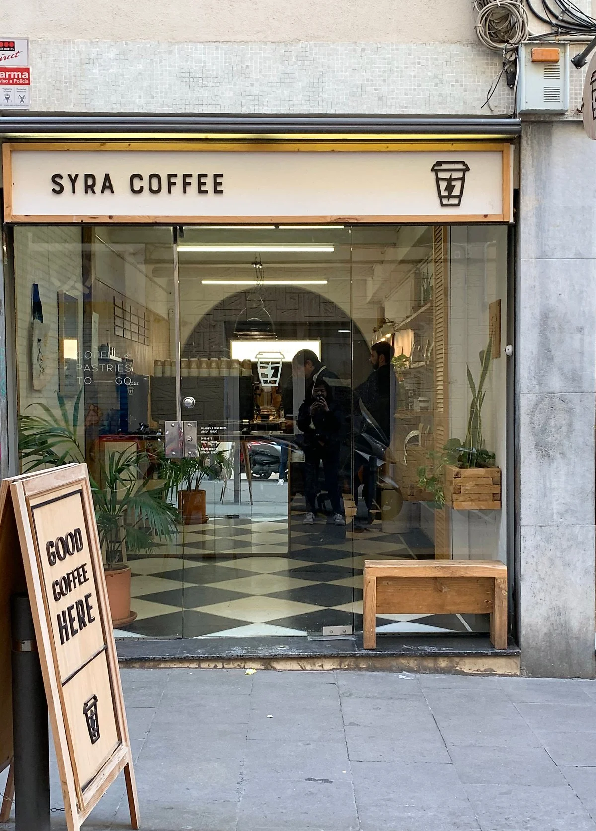 6._%EC%8B%9C%EB%9D%BC%EC%BB%A4%ED%94%BC.jpg?type=w1200