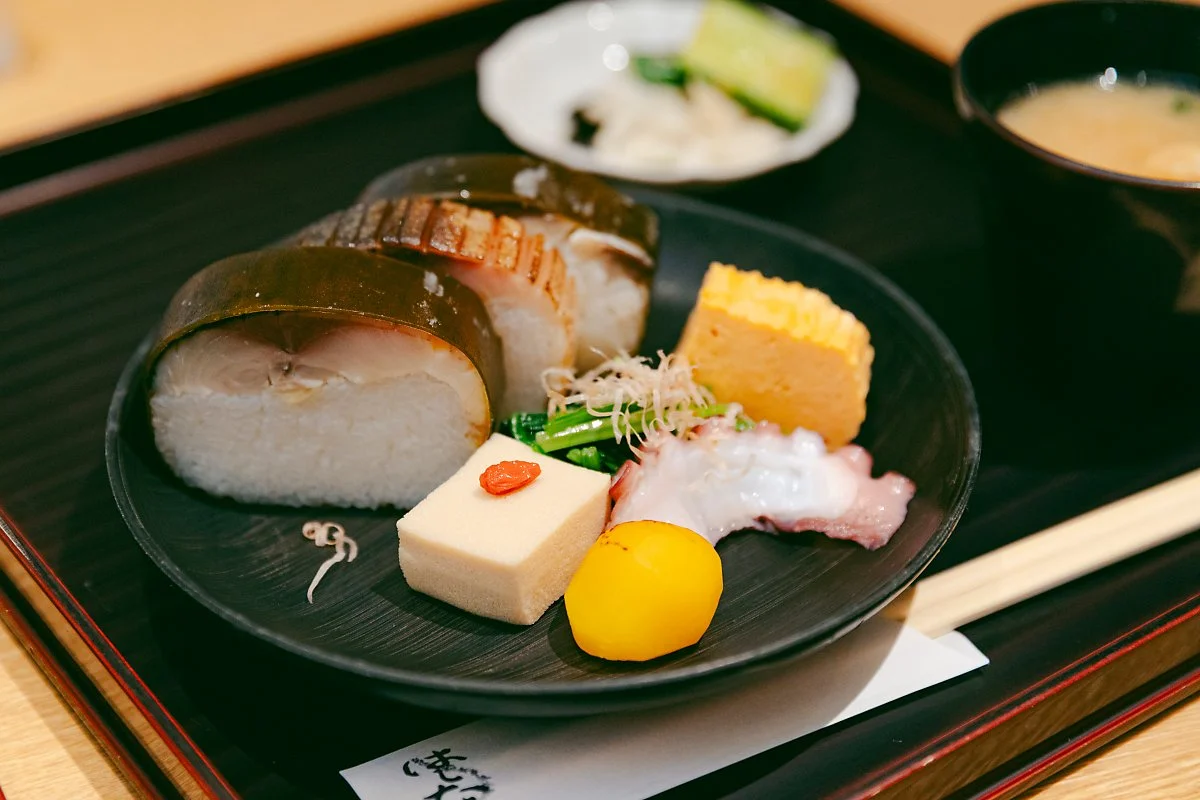 %EA%B5%90%ED%86%A0_%E4%B8%BC%E3%81%A8%E9%BA%BA%E3%81%AE%E5%BA%97_%E3%81%AF%E3%81%97%E3%81%9F%E3%81%A6_2.jpg?type=w1200