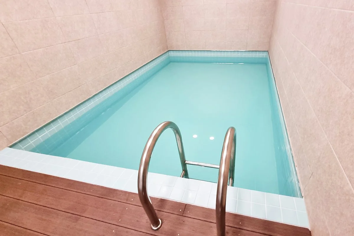 %EC%95%84%EC%95%BC%EB%82%98%ED%98%B8%ED%85%94.jpg?type=w1200