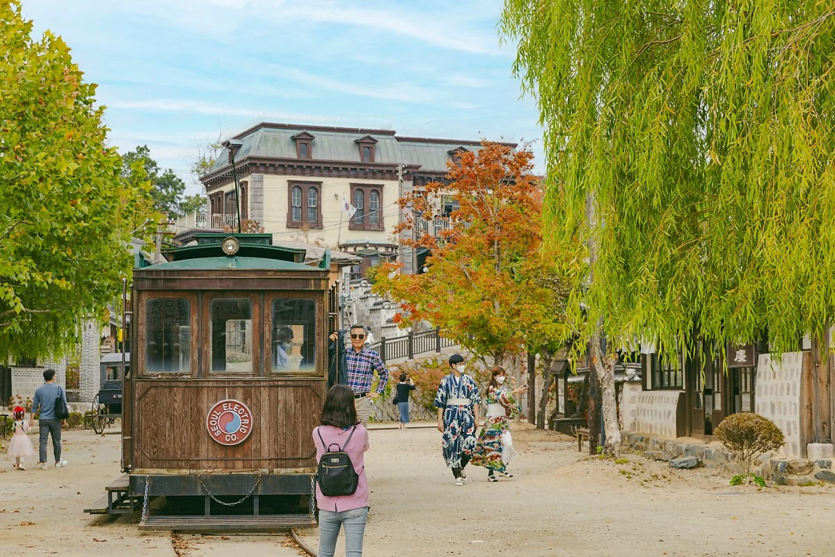 2_%28%EB%A9%94%EC%9D%B8%EC%82%AC%EC%A7%84%29_%EC%A0%80%EB%A7%88%EB%8B%A4%EC%9D%98_%EA%B0%90%EC%84%B1%EC%9C%BC%EB%A1%9C_%EC%84%A0%EC%83%A4%EC%9D%B8_%EC%8A%A4%ED%8A%9C%EB%94%94%EC%98%A4%EB%A5%BC_%EB%88%84%EB%B9%84%EB%8A%94_%EC%97%AC%ED%96%89%EA%B0%9D.jpg?type=w1200