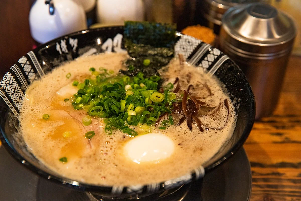 %ED%9B%84%EC%BF%A0%EC%98%A4%EC%B9%B4_Hakata_Issou_Hakataekihigashi_Honten_1.jpg?type=w1200