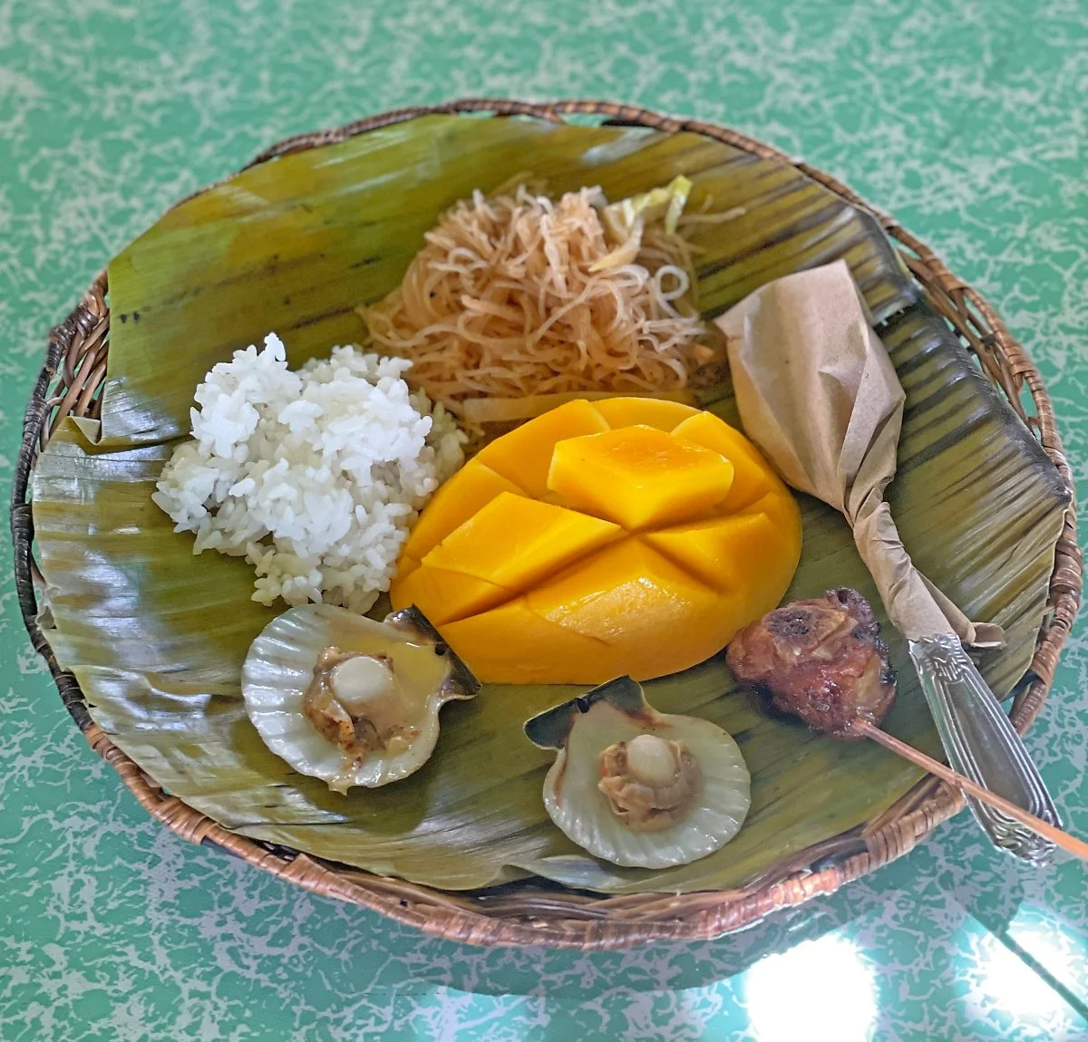 %ED%98%B8%ED%95%91_%ED%88%AC%EC%96%B46_%ED%81%AC%EB%A1%9C%EC%BB%A4%EB%8B%A4%EC%9D%BC_%EC%95%84%EC%9D%BC%EB%9E%9C%EB%93%9C%EC%97%90%EC%84%9C%EC%9D%98_%EC%A0%90%EC%8B%AC.jpg?type=w1200