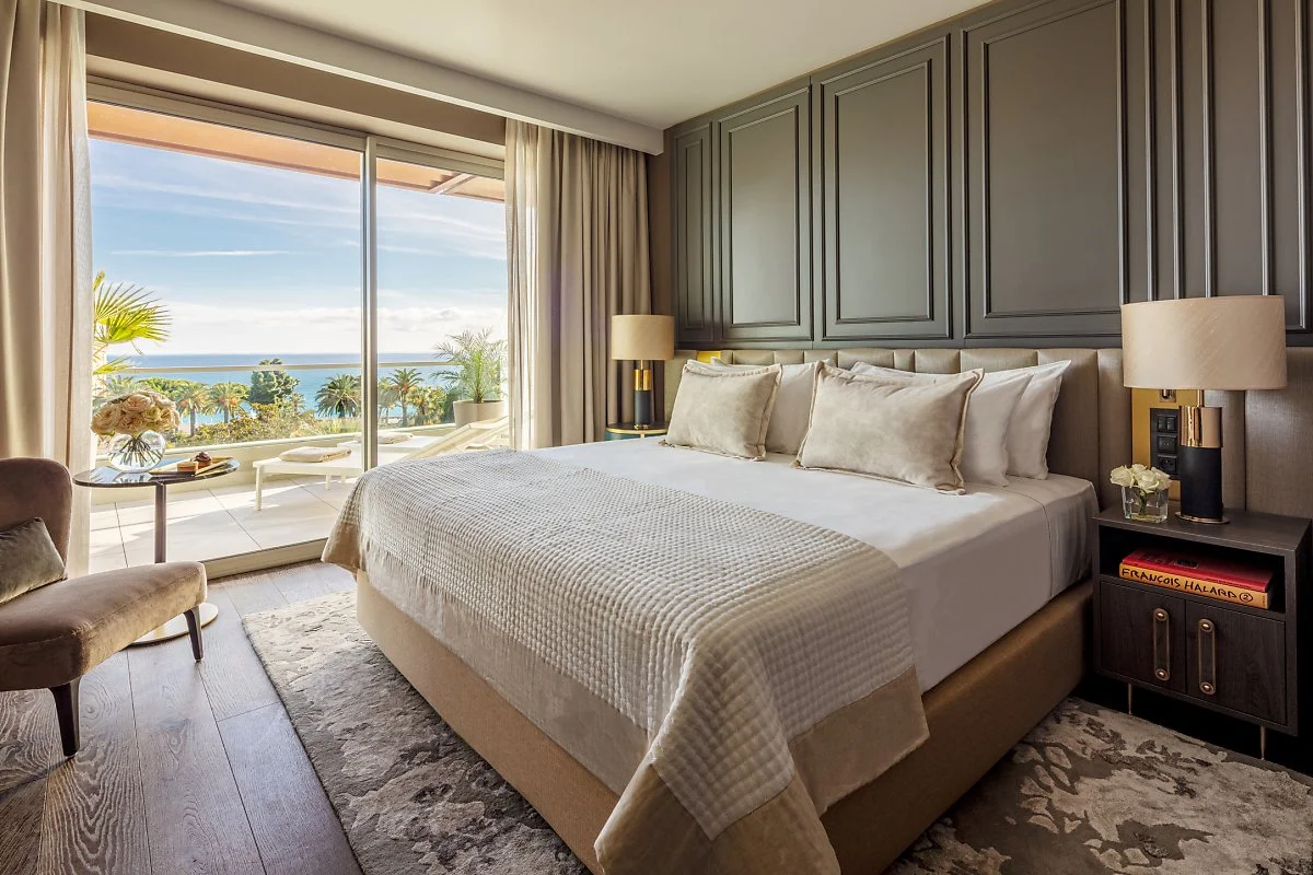 Anantara_Plaza_Nice_Deluxe_Panorama_View.jpg?type=w1200