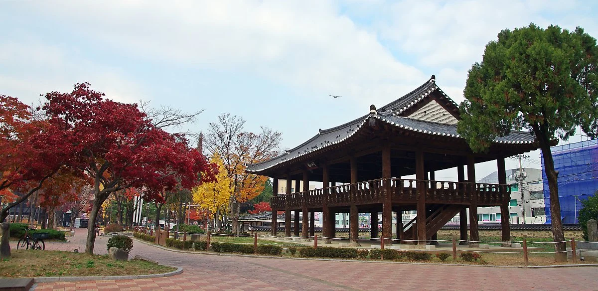 %EC%B2%AD%EC%A3%BC_%EC%A4%91%EC%95%99%EA%B3%B5%EC%9B%90%EC%97%90_%EC%9E%88%EB%8A%94_%EB%A7%9D%EC%84%A0%EB%A3%A8.JPG?type=w1200