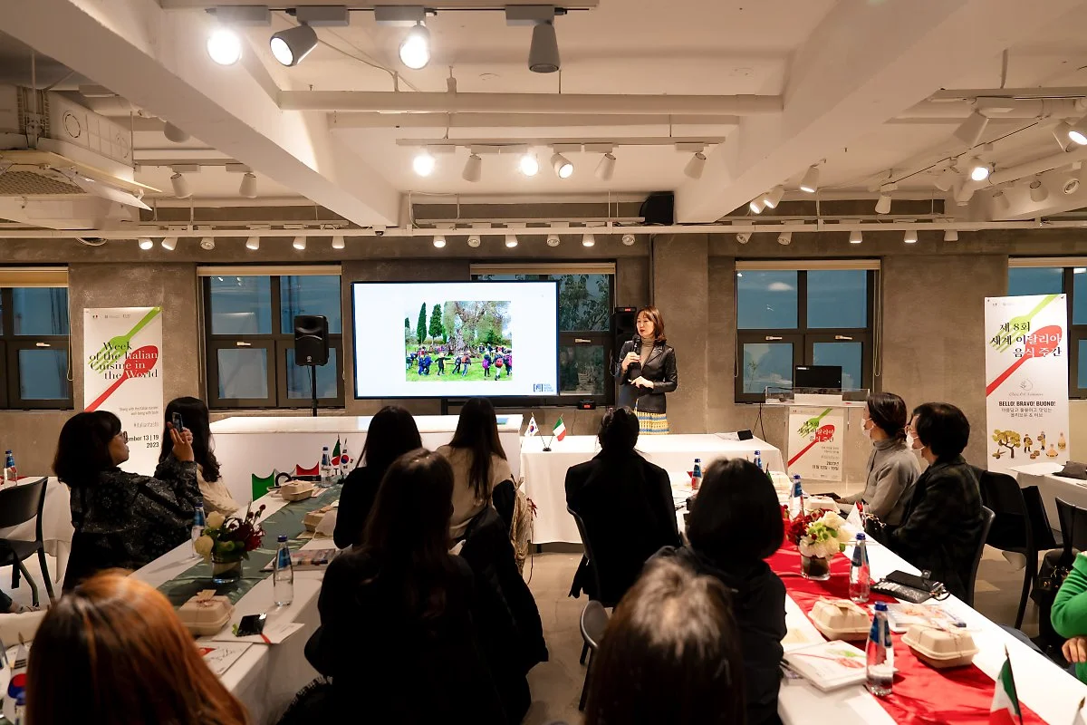 %EA%B9%80%EB%B3%B4%EC%98%81_%EB%8C%80%ED%91%9C_%EA%B0%95%EC%9D%98_1.jpg?type=w1200