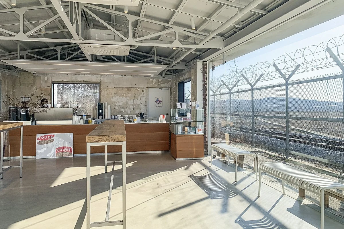 %ED%8F%AC%EB%B9%84DMZ_2.jpg?type=w1200