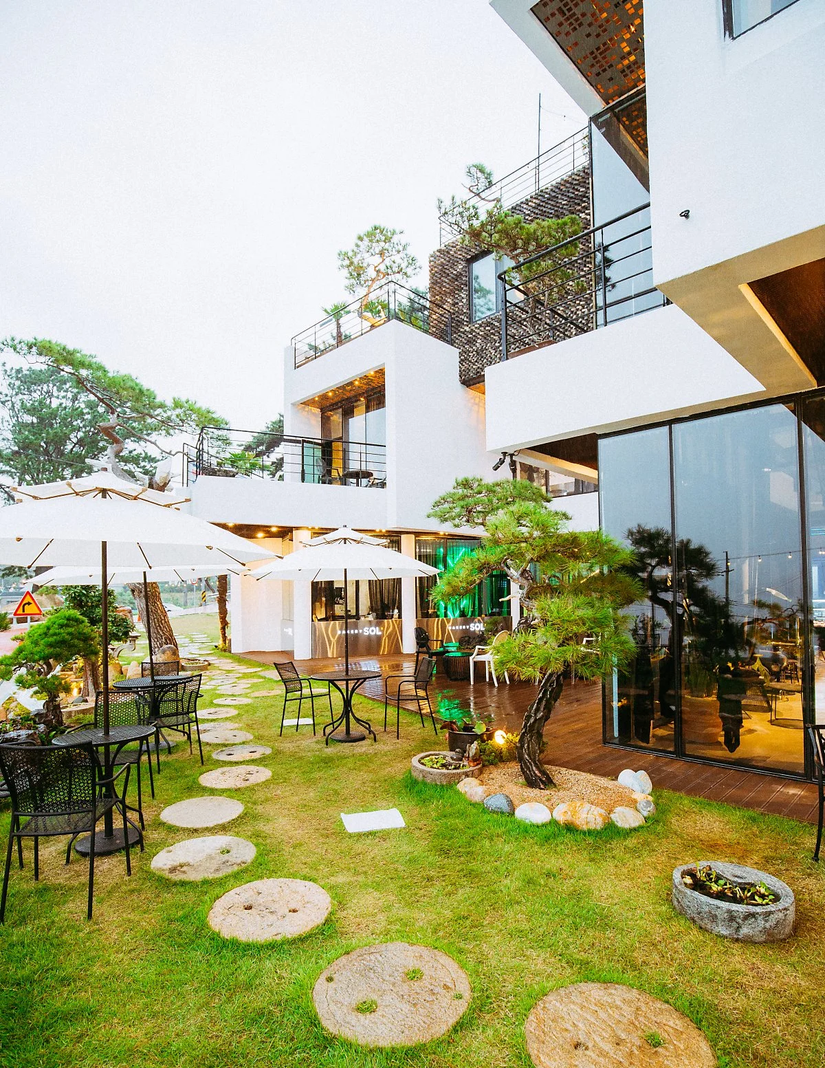 %EA%B7%80%EC%82%B0_%EC%B9%B4%ED%8E%98_-10.jpg?type=w1200