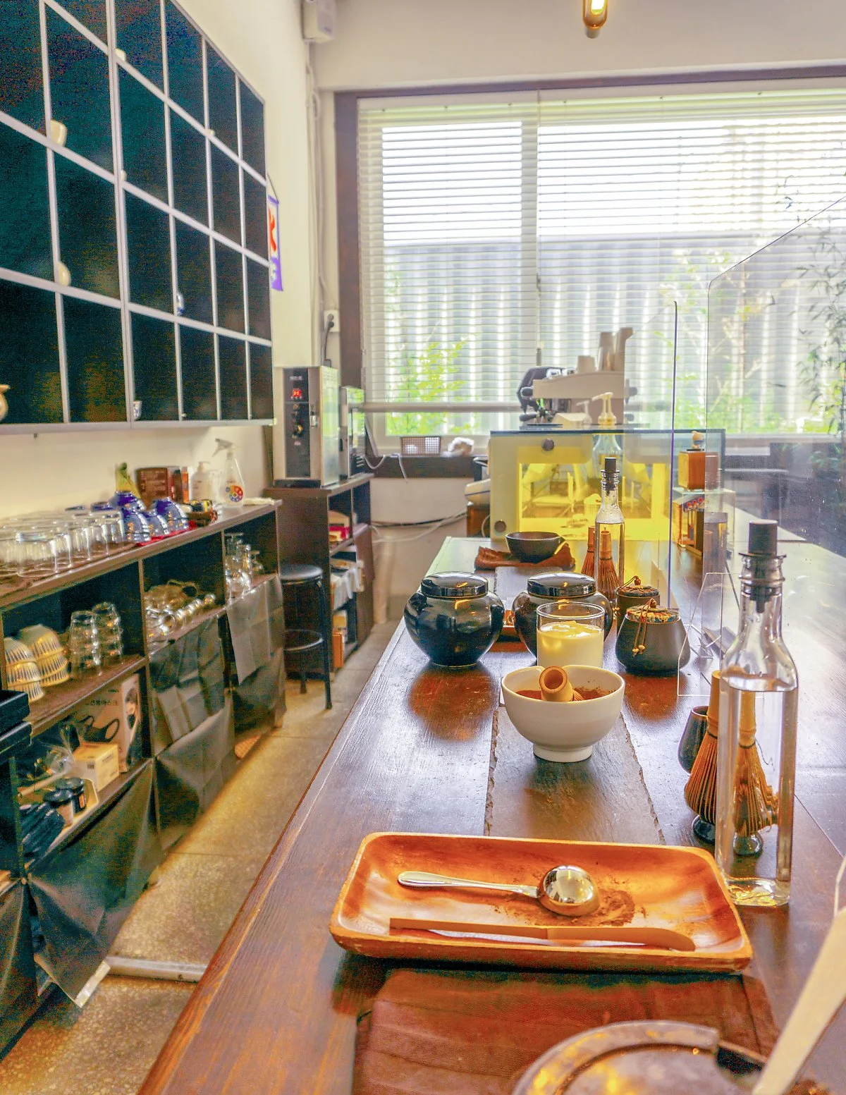 14_%ED%9D%B0%EB%8B%A4%EC%A0%95%EC%9D%98_%EB%82%B4%EB%B6%80%EB%8A%94_%EB%A7%88%EC%B9%98_%EC%96%B4%EB%8A%90_%EC%9D%BC%EB%B3%B8_%EB%B0%94%EB%8B%B7%EA%B0%80_%EB%A7%88%EC%9D%84%EC%97%90_%EC%98%A8_%EB%93%AF%ED%95%9C_%EB%B6%84%EC%9C%84%EA%B8%B0%EB%8B%A4.jpg?type=w1200