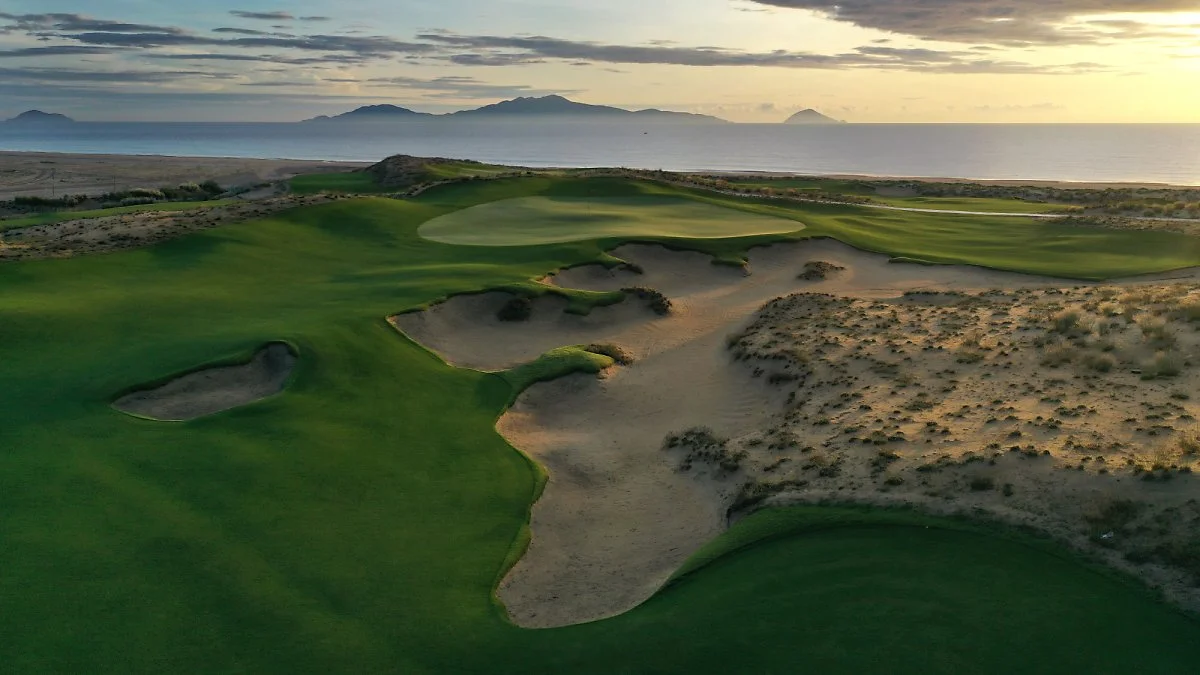 %EB%B0%94%EB%8B%A4%EB%A5%BC_%ED%96%A5%ED%95%B4_%EC%83%B7%EC%9D%84_%EB%82%A0%EB%A6%AC%EB%8A%94_%EA%B8%B0%EB%B6%84.jpg?type=w1200