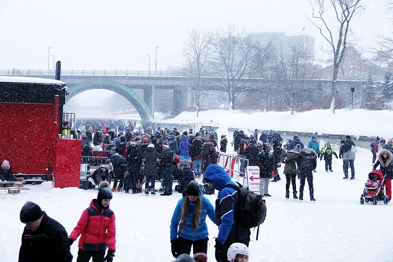 11-Ottawa-Rideau Canal Skateway-4.JPG