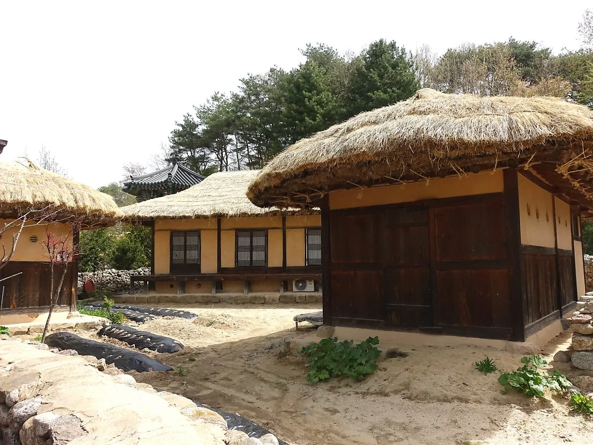 %EB%AC%B4%EC%84%AC%EB%A7%88%EC%9D%840.jpg?type=w1200