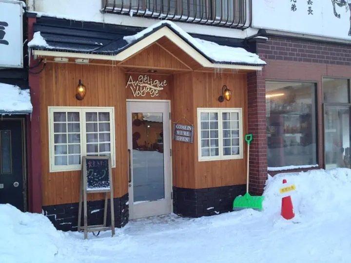 안젤리크 보야지_6.jpeg