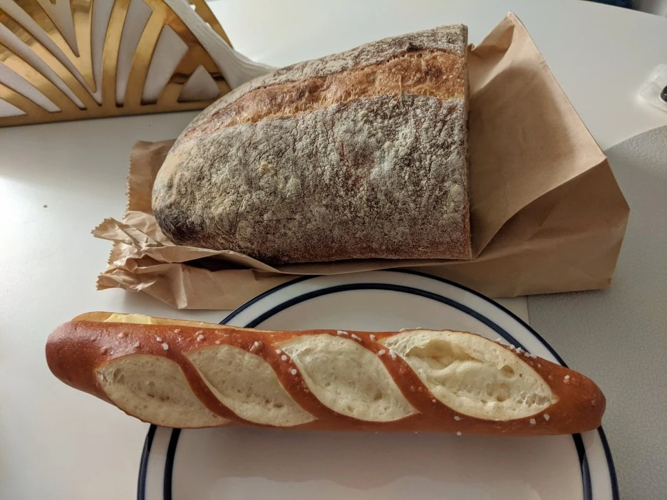 %ED%8F%B4%EC%95%A4%ED%8F%B4%EB%A6%AC%EB%82%98_01.jpeg?type=w1