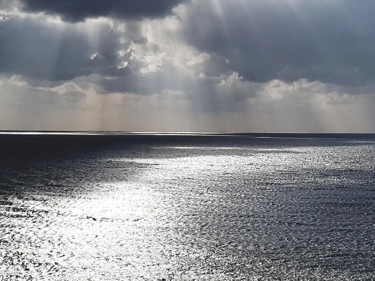 j_103Ud018svc14x28xvheznnz_6egtuq.jpg?type=e1920_std