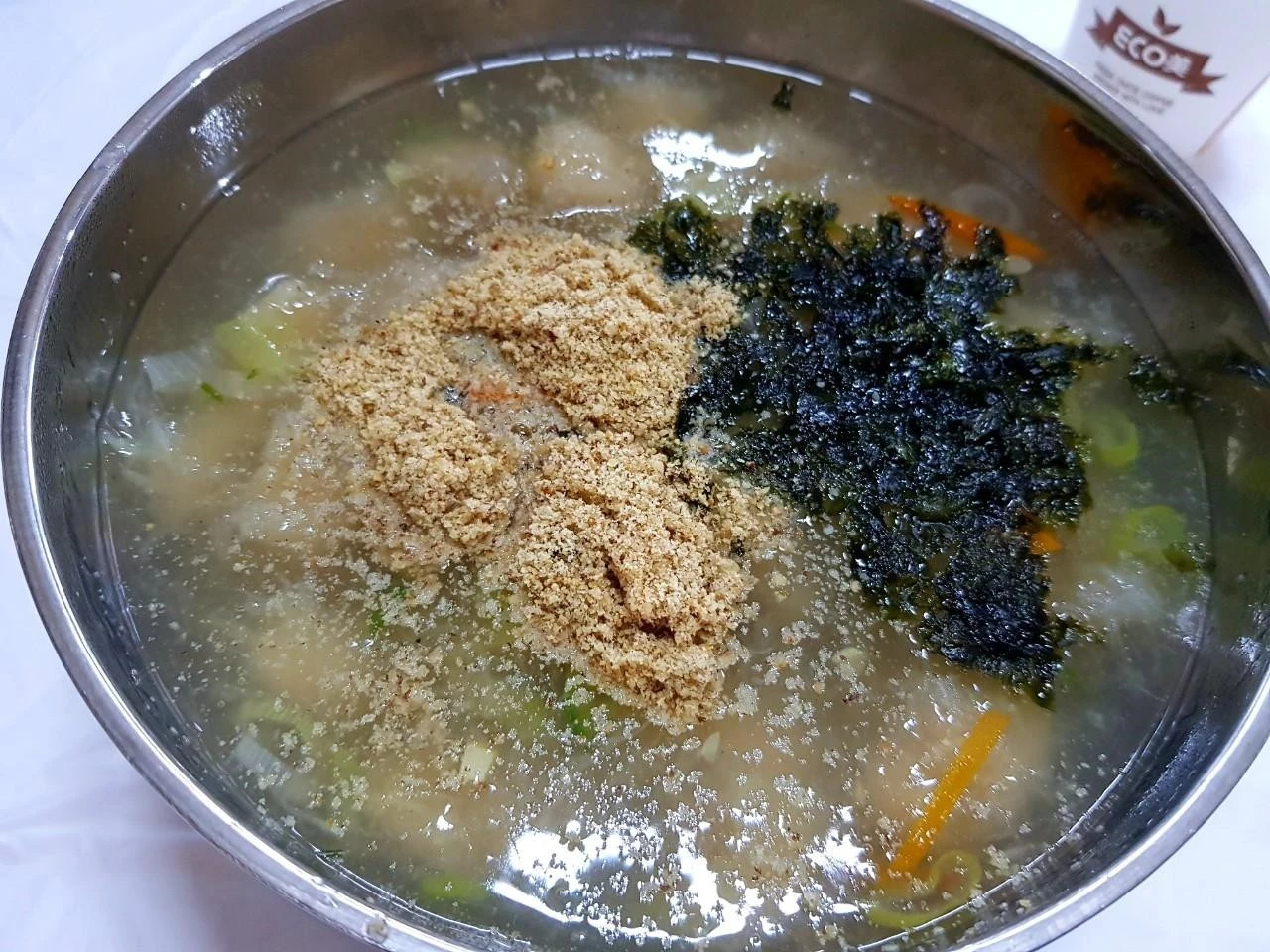 d_8d2Ud018svc1j09qox9tx6ti_e9765c.jpg?type=e1920_std