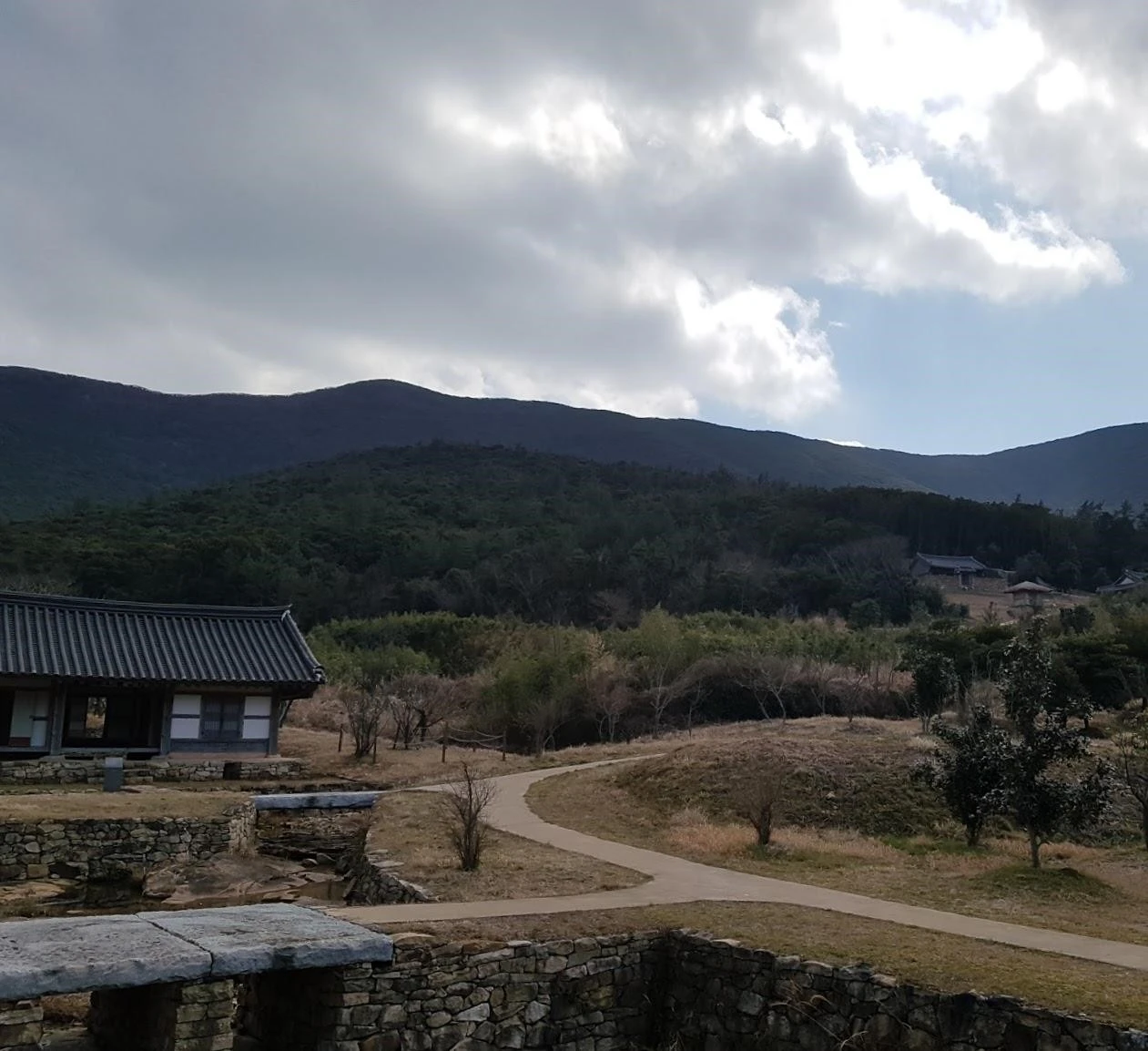 j3hUd017svc16uu94ugiywnr_jjwst4.jpg?type=e1920_std