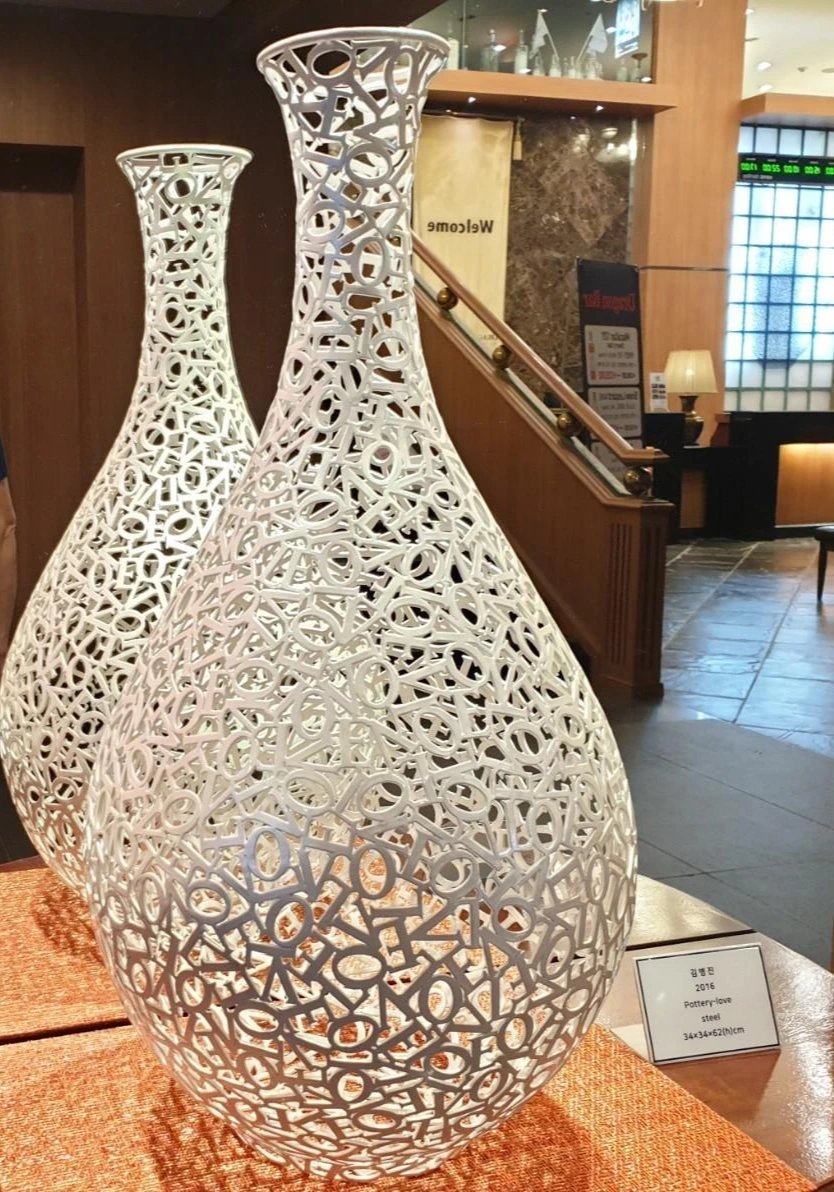 5_0i8Ud018svc1ipsqcizqlmc0_e9765c.jpg?type=e1920_std