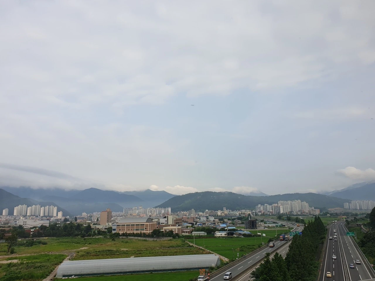 0_g8dUd018svc1kqv7nw0nbxhl_e9765c.jpg?type=e1920_std