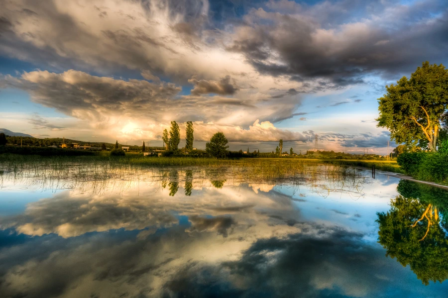 호수의 풍경.jpg