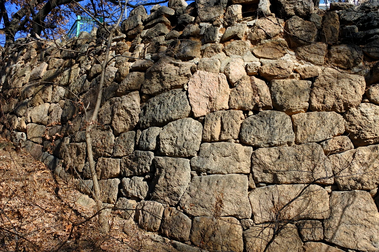 탕춘대성 성벽.JPG