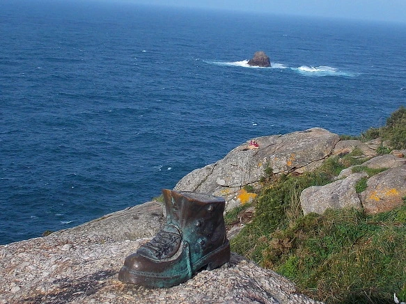 210C4A395720D3D33674F7