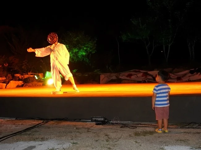 asia_mono_2.JPG?type=w2