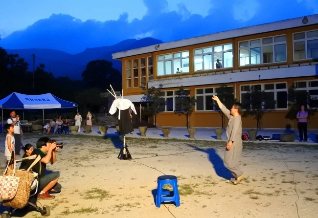 asia_mono_6.JPG?type=w2