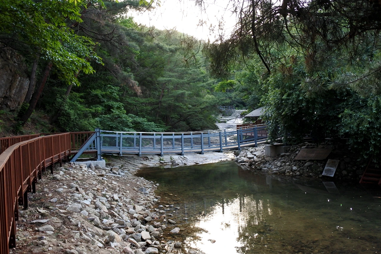 흔들다리_자하동계곡.JPG